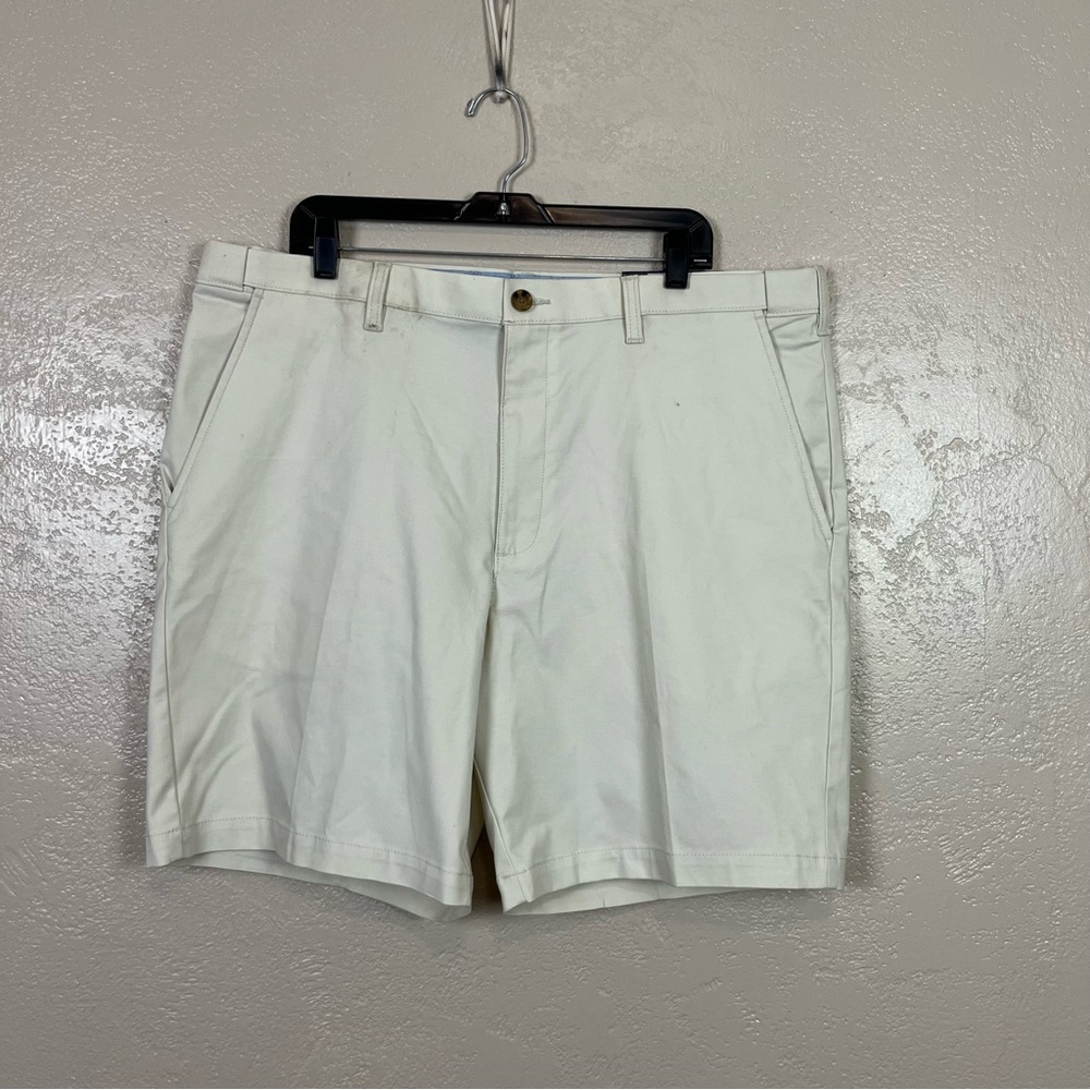 CROFT & BARROW SHORTS men khaki beige flat front Sz40 the shorts are dirty - Picture 1 of 11